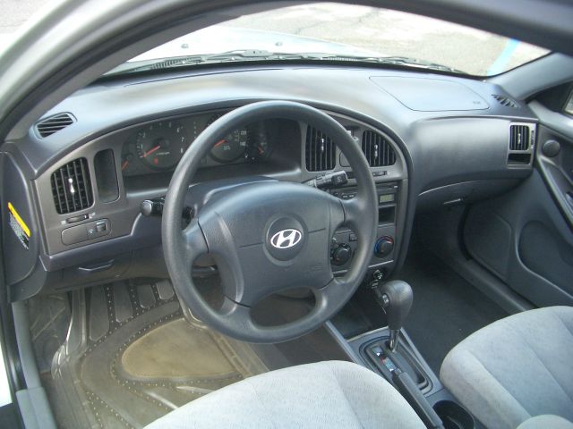 Hyundai Elantra 2005 photo 0