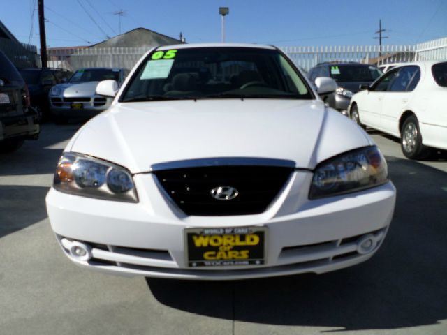 Hyundai Elantra 2005 photo 4