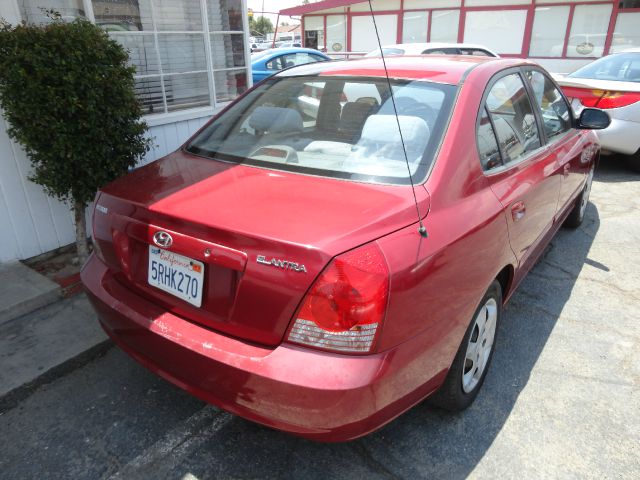 Hyundai Elantra 2005 photo 4