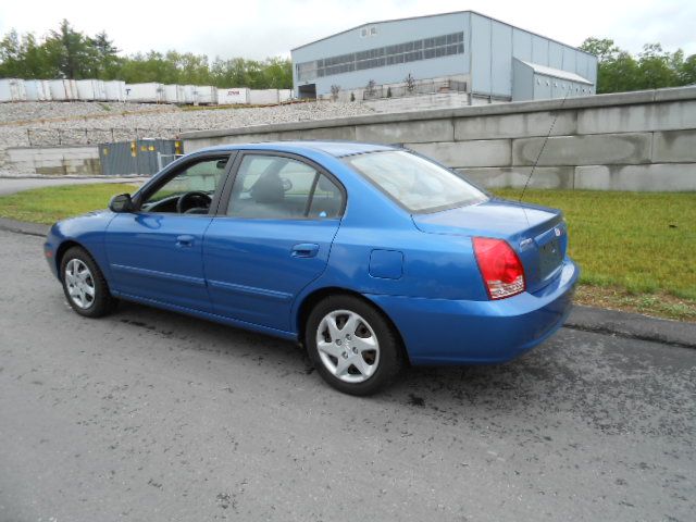 Hyundai Elantra 2005 photo 15