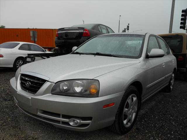 Hyundai Elantra ADV AWD Sedan