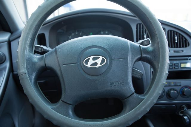 Hyundai Elantra 2006 photo 1