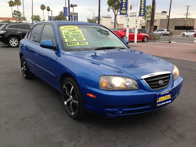 Hyundai Elantra Unknown Sedan