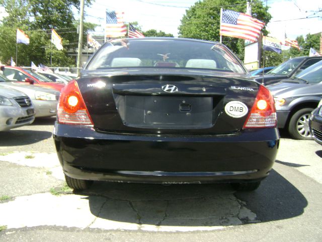 Hyundai Elantra 2006 photo 4