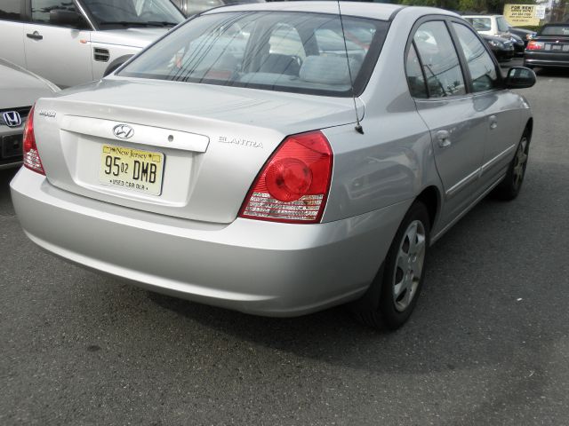 Hyundai Elantra ST Sport SLT TRX4 Off Road Laramie Sedan