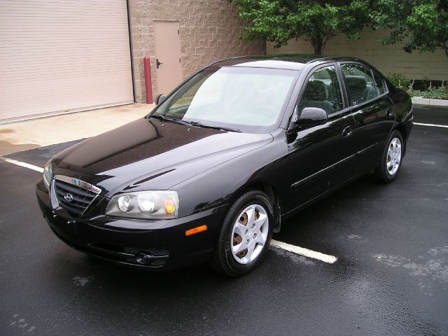 Hyundai Elantra ST Sport SLT TRX4 Off Road Laramie Sedan