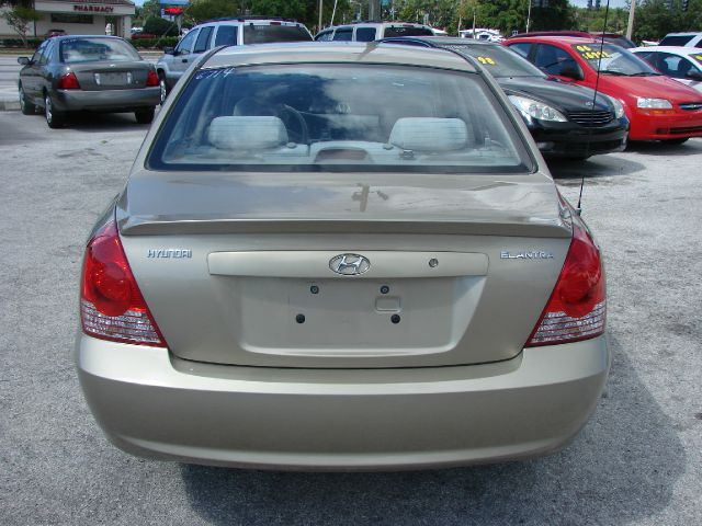 Hyundai Elantra 2006 photo 3