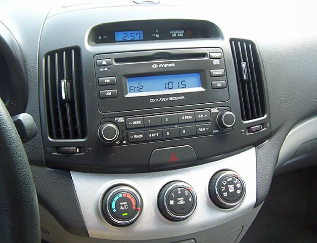 Hyundai Elantra FWD 4dr Sport Sedan