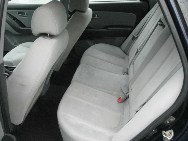 Hyundai Elantra FWD 4dr Sport Sedan