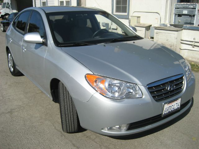 Hyundai Elantra 2008 photo 3