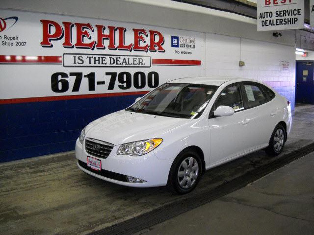 Hyundai Elantra Unknown Sedan