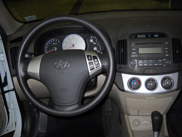 Hyundai Elantra 2008 photo 4