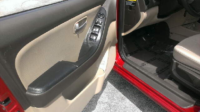 Hyundai Elantra FWD 4dr Sport Sedan