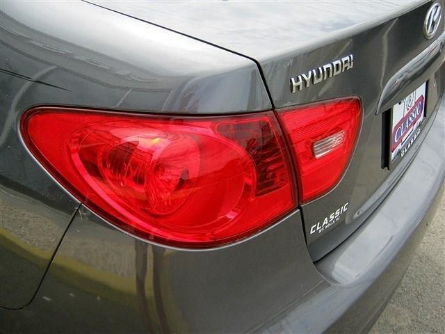 Hyundai Elantra 2008 photo 9
