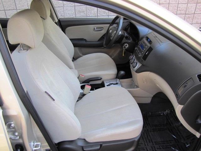 Hyundai Elantra 2008 photo 1