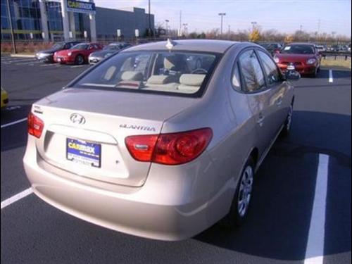 Hyundai Elantra 2009 photo 2