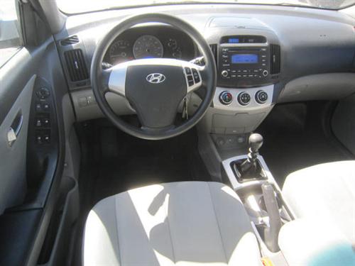 Hyundai Elantra 2009 photo 3