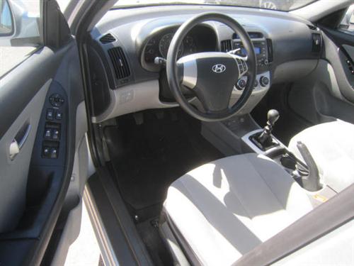 Hyundai Elantra 2009 photo 4