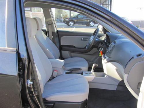 Hyundai Elantra 2009 photo 3