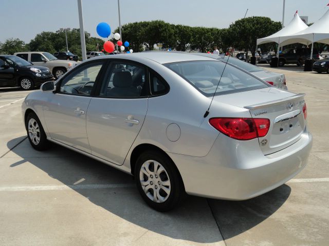 Hyundai Elantra 2010 photo 4