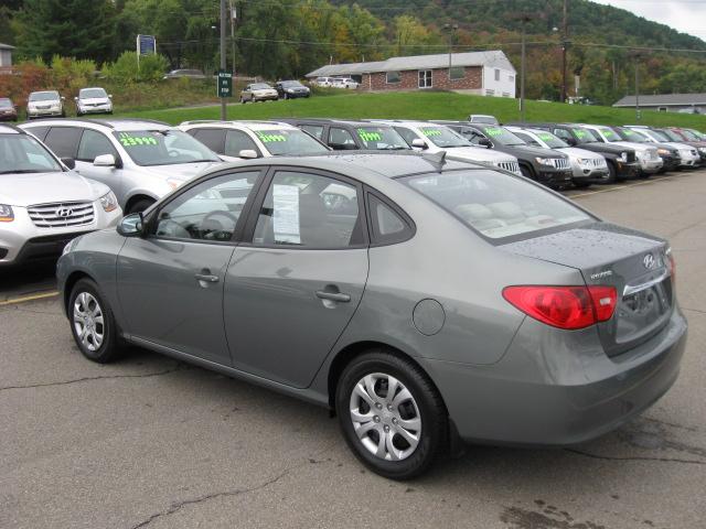 Hyundai Elantra 2010 photo 1