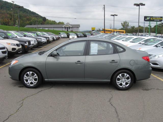 Hyundai Elantra 2010 photo 2