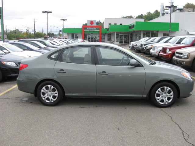 Hyundai Elantra 2010 photo 4