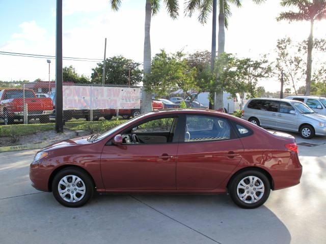 Hyundai Elantra 2010 photo 3