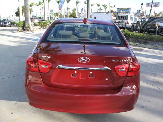 Hyundai Elantra 2010 photo 5