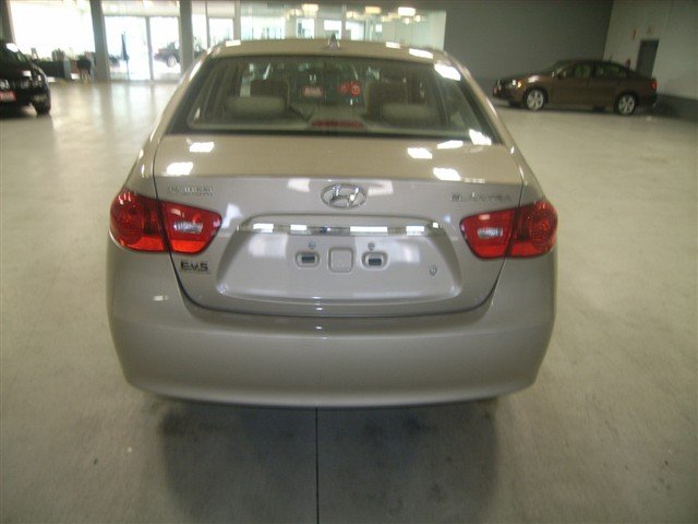 Hyundai Elantra 2010 photo 2