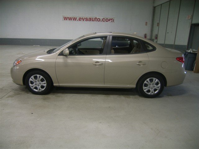 Hyundai Elantra 2010 photo 3