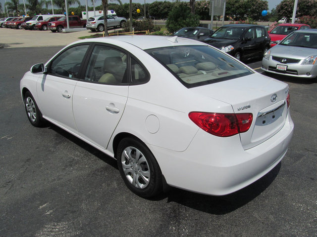 Hyundai Elantra 2010 photo 5