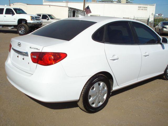 Hyundai Elantra 2010 photo 4