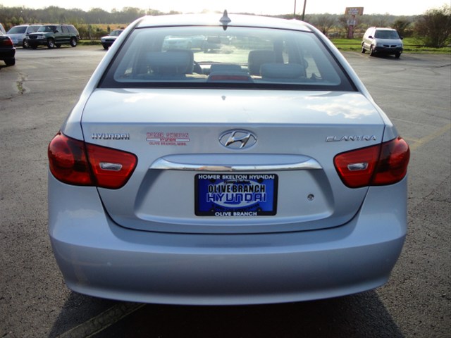 Hyundai Elantra 2010 photo 2