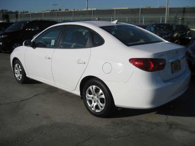 Hyundai Elantra 2010 photo 2