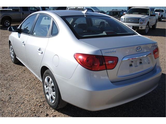 Hyundai Elantra 2010 photo 2