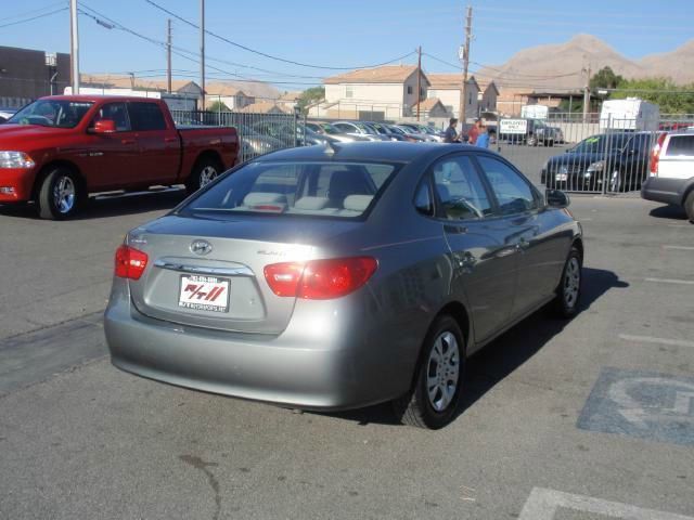 Hyundai Elantra 2010 photo 2