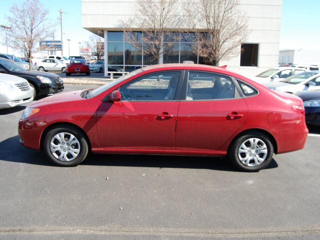Hyundai Elantra 2010 photo 1