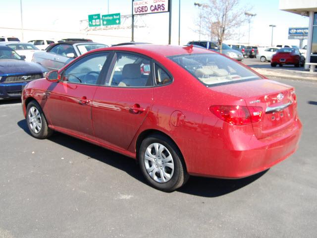 Hyundai Elantra 2010 photo 2