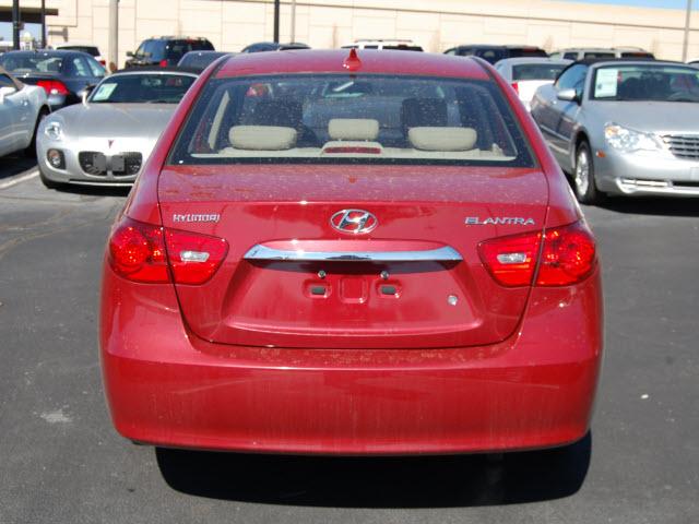 Hyundai Elantra 2010 photo 3