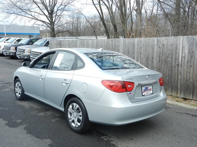 Hyundai Elantra 2010 photo 4