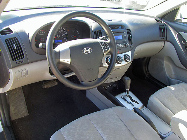 Hyundai Elantra 2010 photo 1