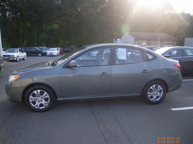 Hyundai Elantra 2010 photo 2