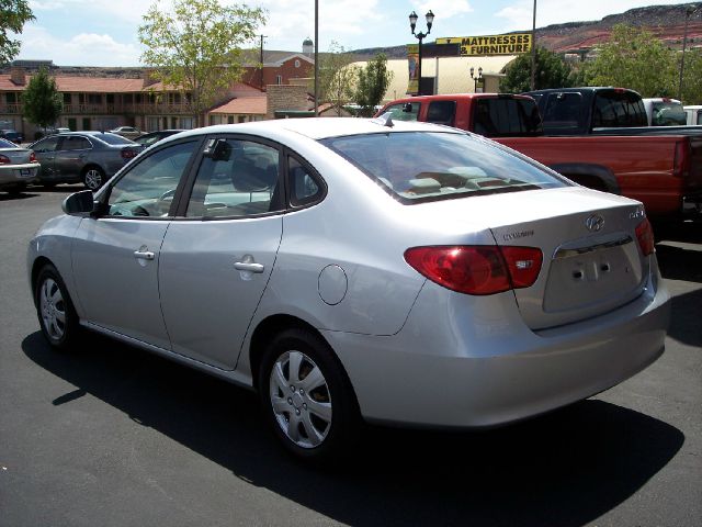 Hyundai Elantra FWD 4dr Sport Sedan