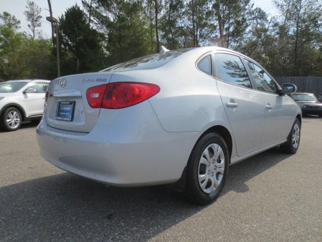 Hyundai Elantra 2010 photo 1