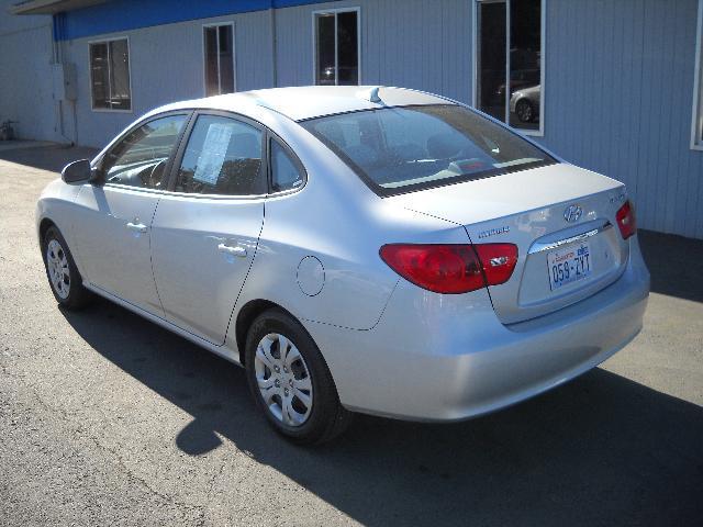 Hyundai Elantra Sport V6 4DR Sedan