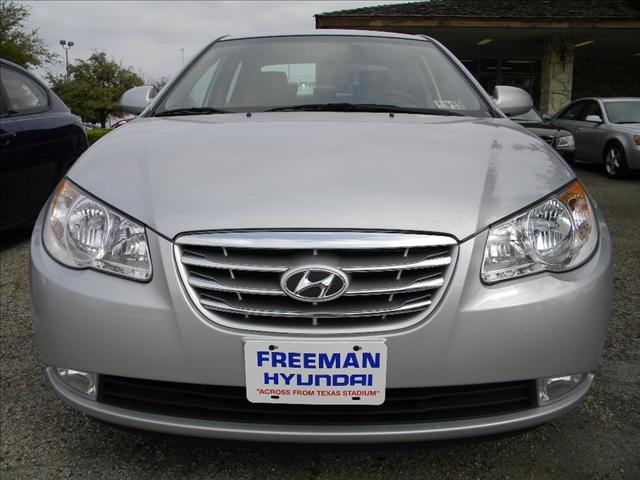 Hyundai Elantra 2010 photo 1