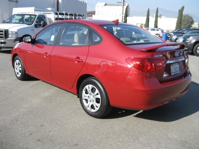 Hyundai Elantra 2010 photo 2