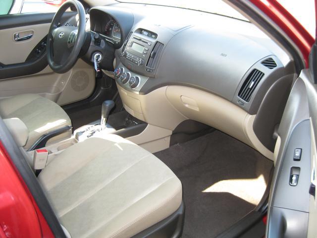 Hyundai Elantra 2010 photo 5