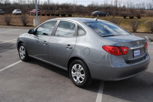 Hyundai Elantra 2010 photo 1